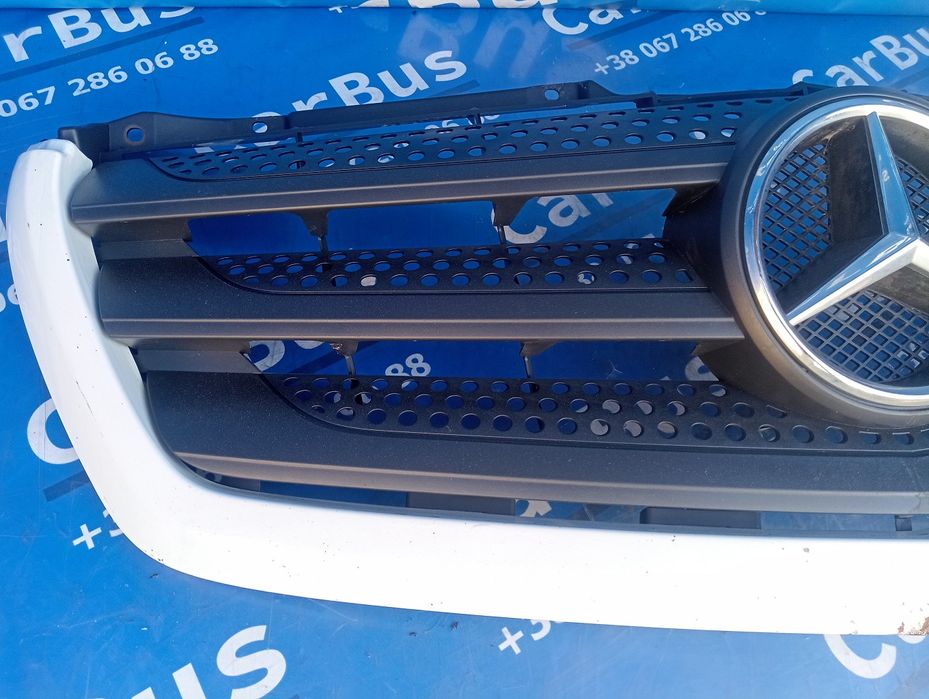 Решітка радіатора Sprinter W906 Спрінтер В906 Спринтер в 906
