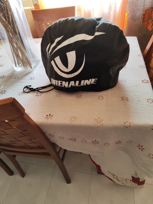 Capacete marca Drenaline