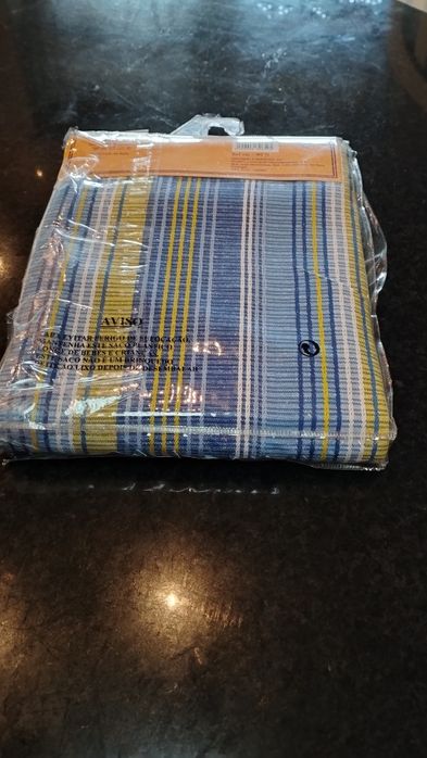 Toalha de mesa 1,50x2,50 , multicolor