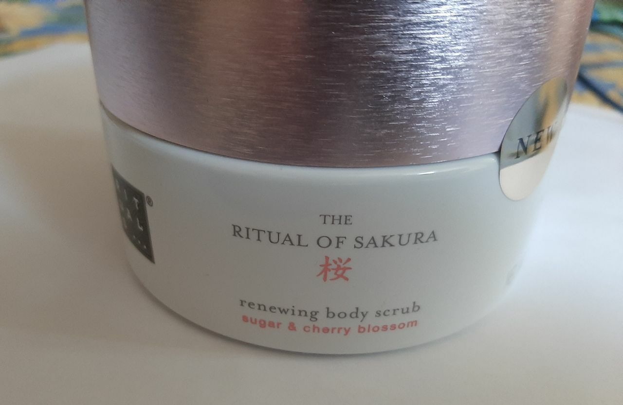 Скраб для тела  The Ritual of Sakura