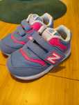 Buty dziecięce new balanse rozm 22.5