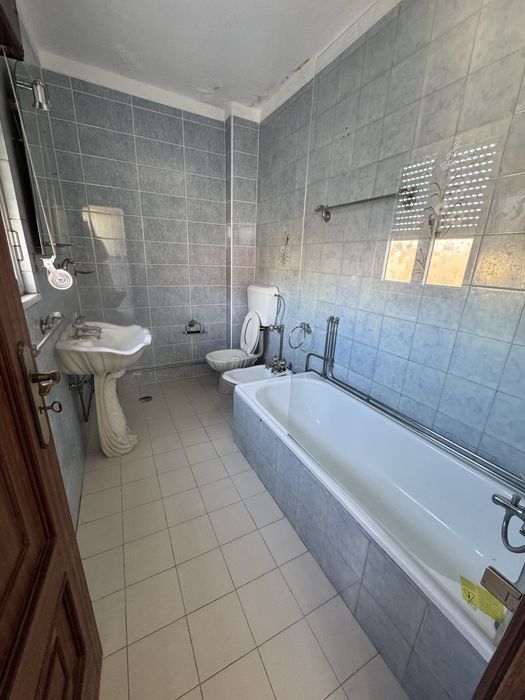 Apartamento T2 em zona sossegada e tranquila