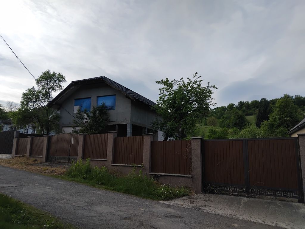 Продаємо будинок при незавершенном будивництве Поляна Закарпатської