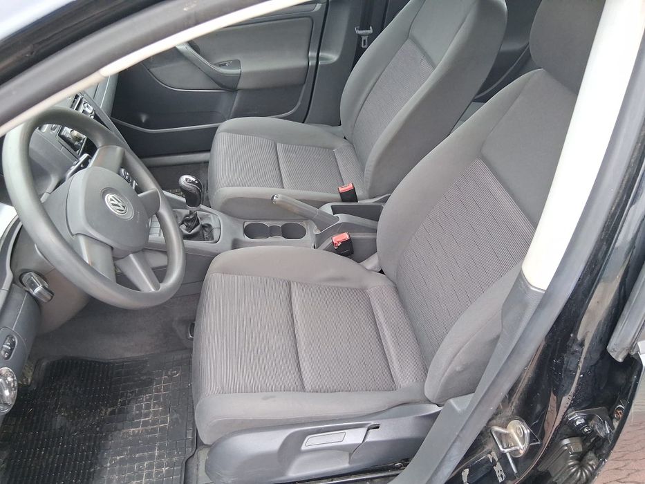 Volkswagen Golf V 1.4 MPI