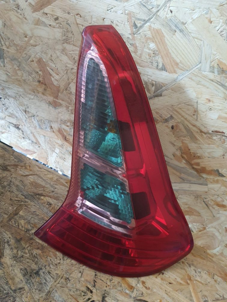 Citroen c4 vts  lampa prawy tyl kompletna