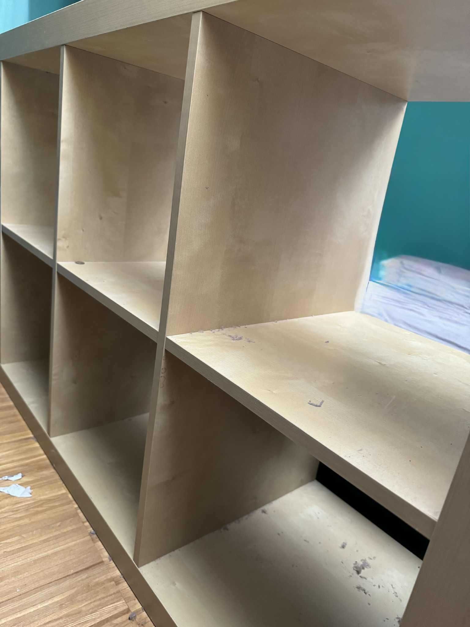 Regał w kolorze jasnobrązowym IKEA