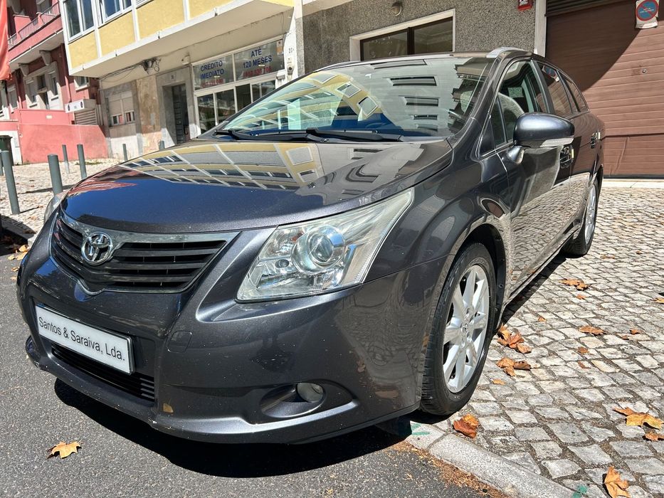 Toyota Avensis SW 2.0 D-4D Exclusive +Pele+GPS