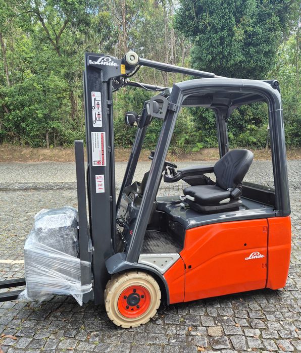 Empilhadores Recondicionados Elétricos