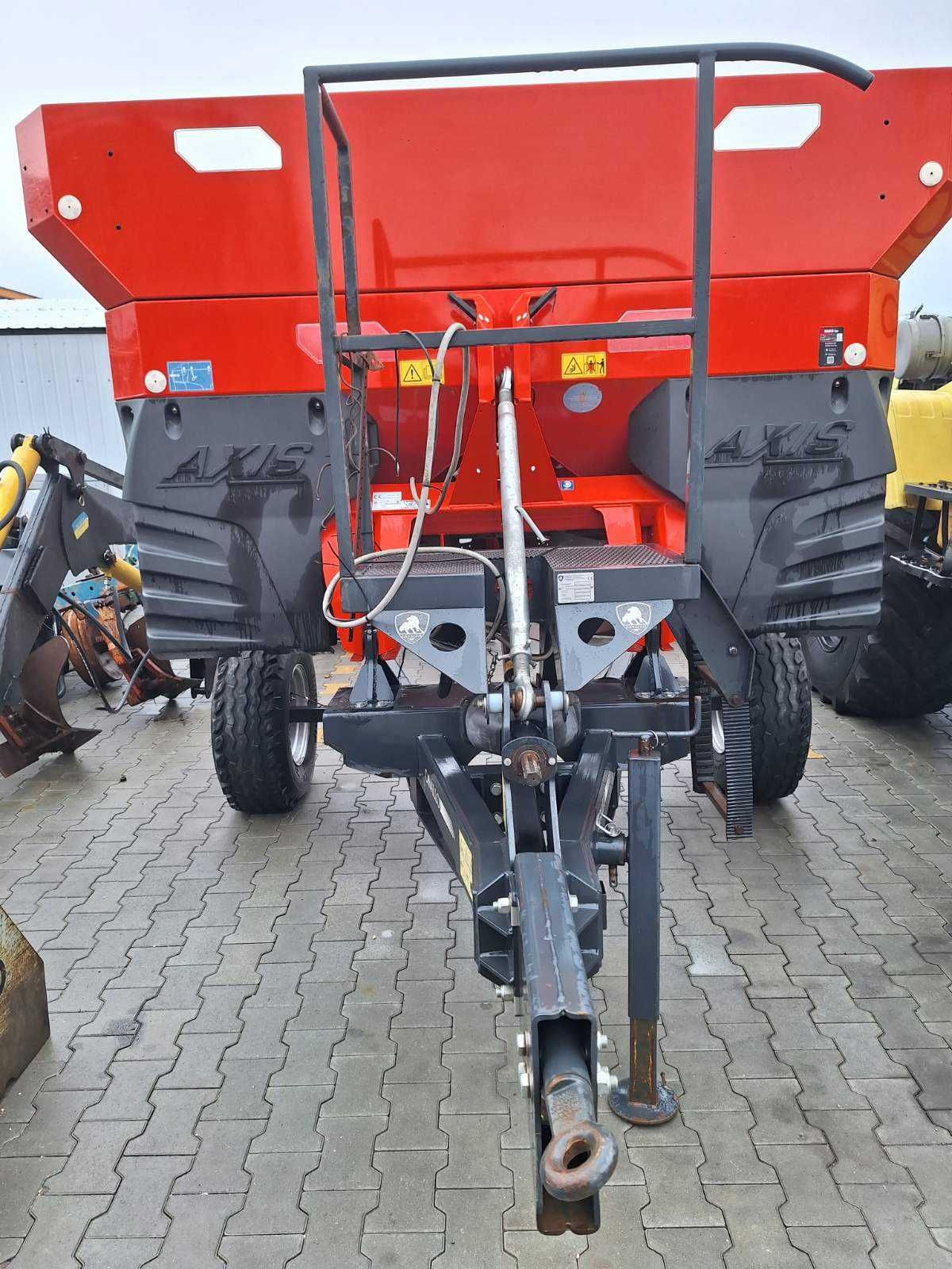 Розкидач міндобрив RAUCH Fertilizer Spreader AXIS M 30.2