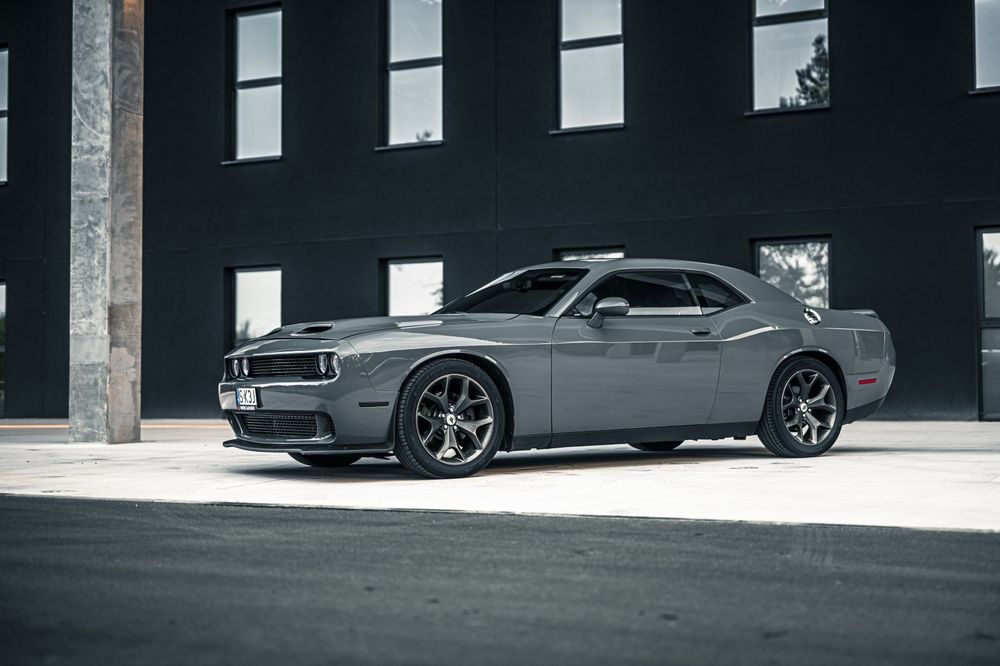 WYNAJEM DODGE CHALLENGER 5.7 V8 - Promocja 5 dni w cenie 3!