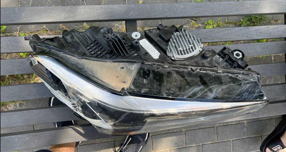 Фара передня права Bmw X5 G05 під відновлення
