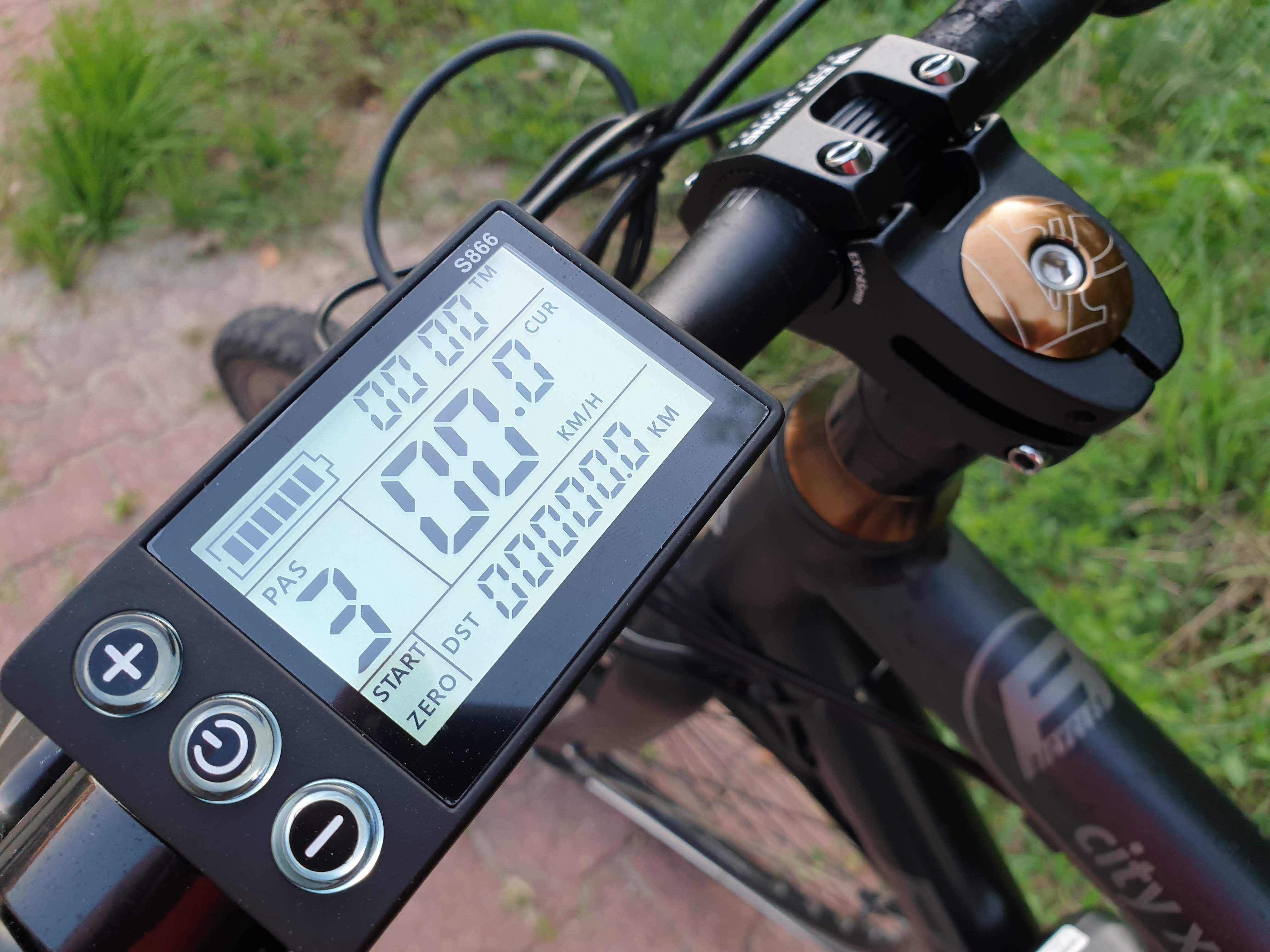 Rower Elektryczny 28 cali miejski trekking lekki 250 W