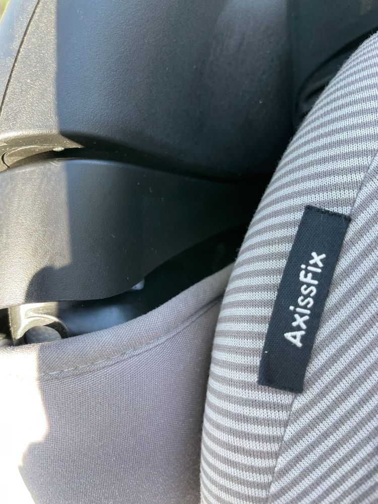 Cadeira AxissFix para criança