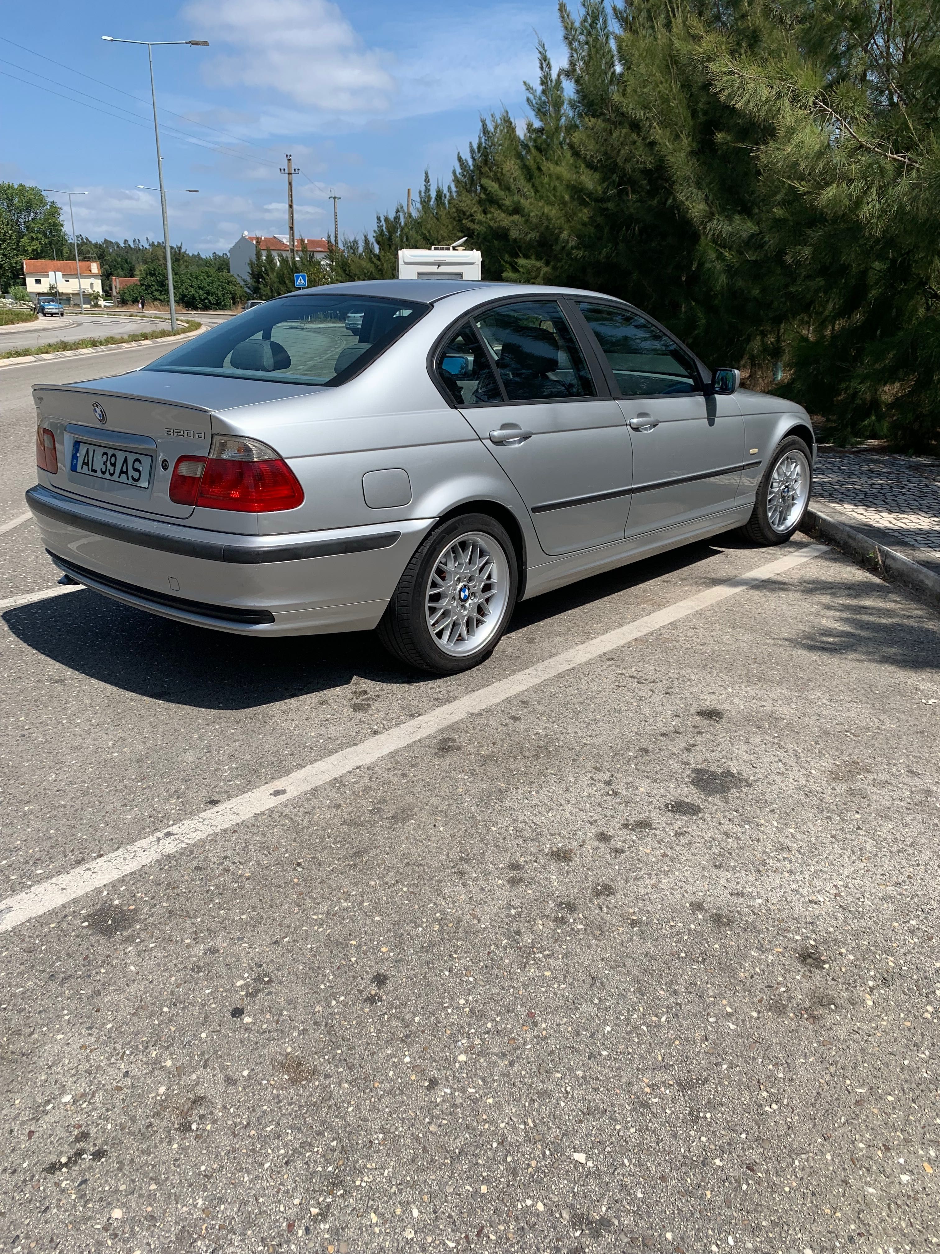 BMW S.3 muito bom estado
