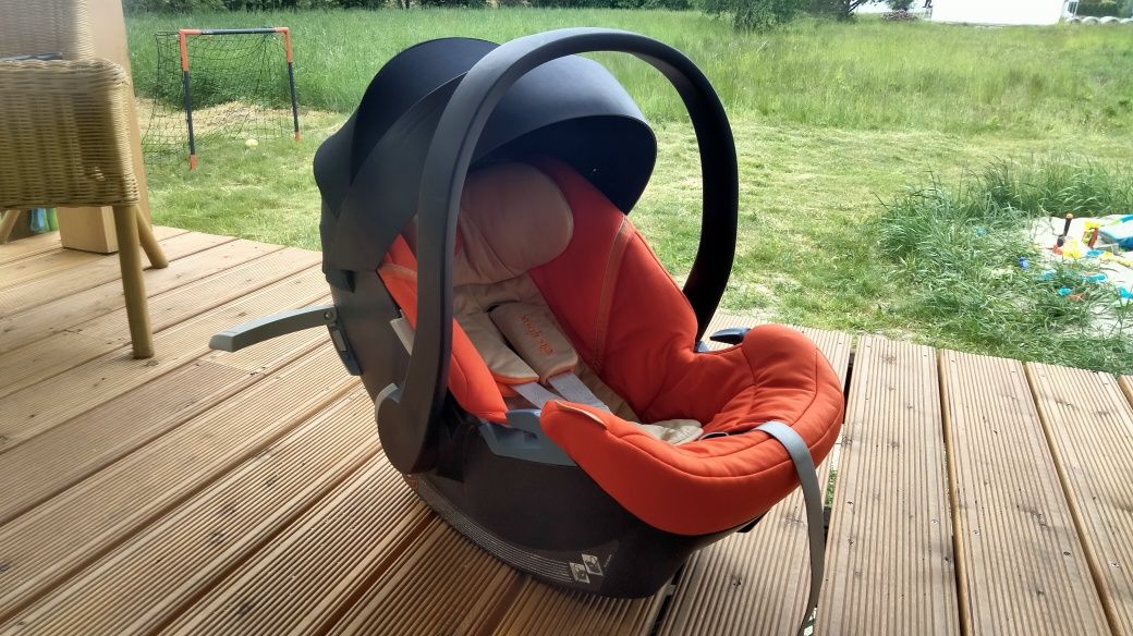 Cybex Aton 5 z adapterami do wózków Joie