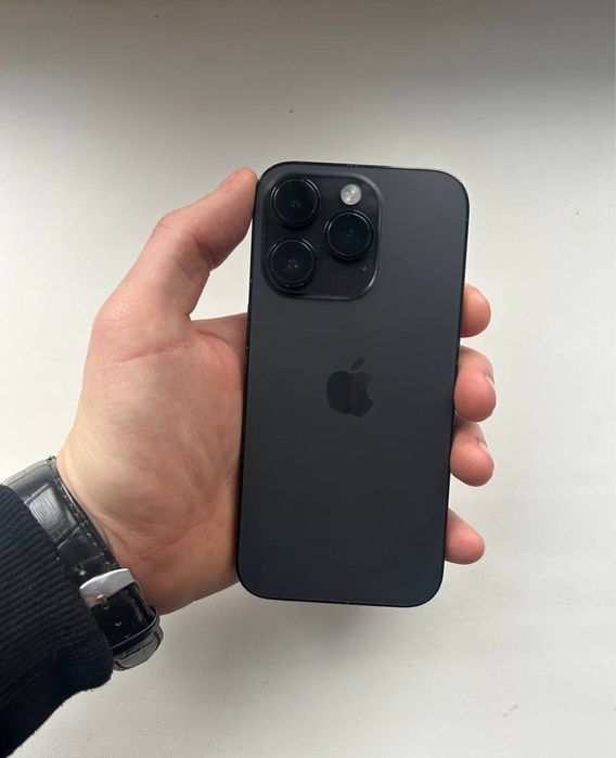 Продам айфон 14 про