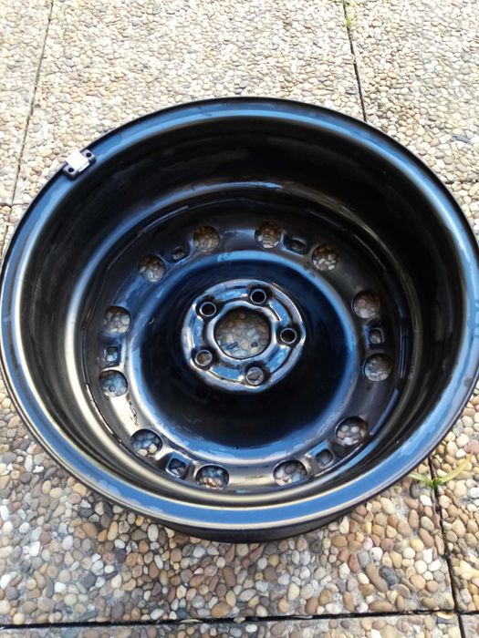 Jantes 15"  Ferro SKODA; VW Polo; SEAT  ( furação 5x100TE  43)