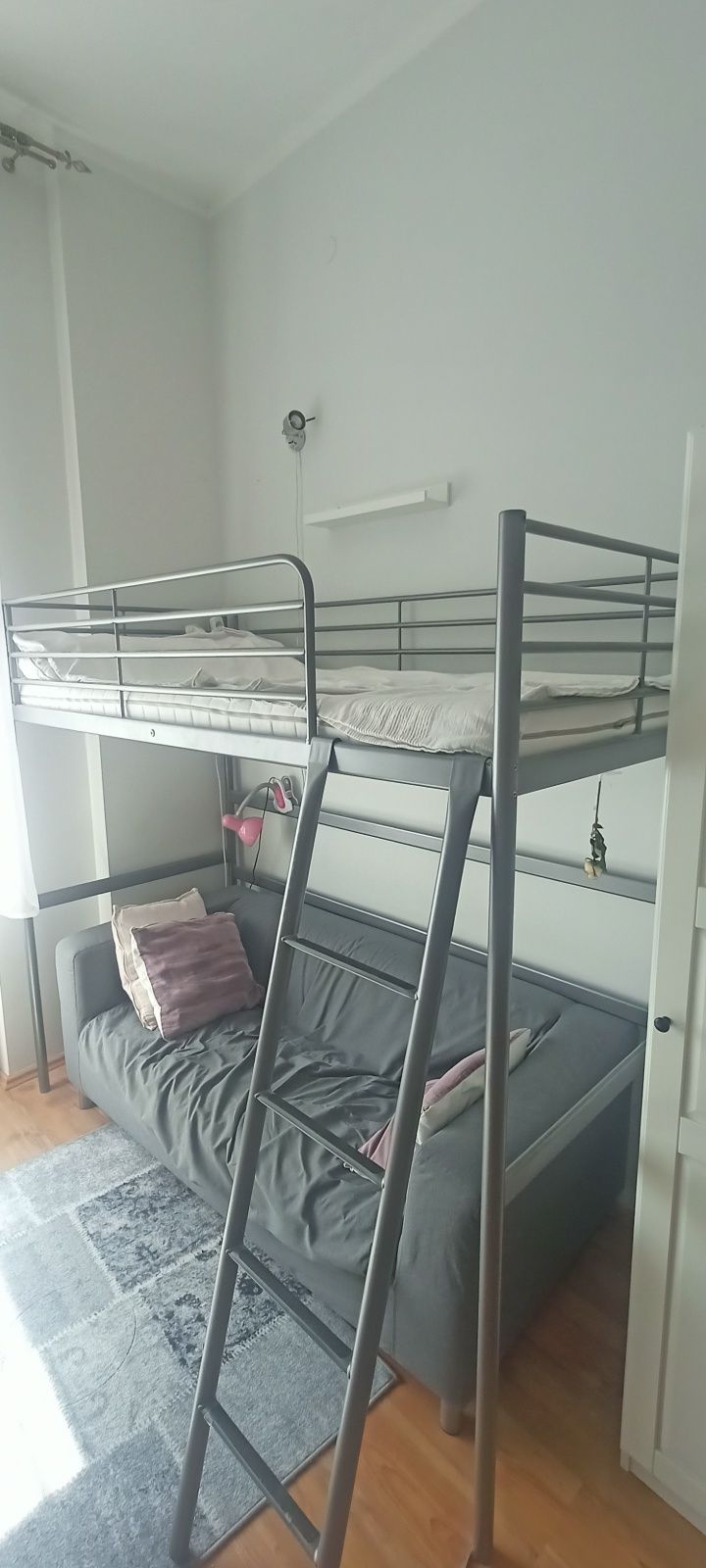 Łóżko piętrowe młodzieżowe Ikea Svarta