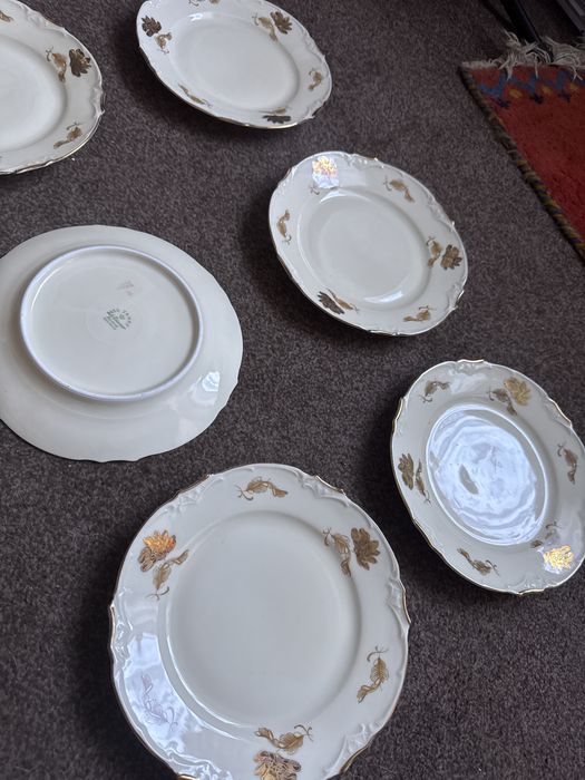 Stara porcelana Talerzyki deserowe antyk do kolekcji