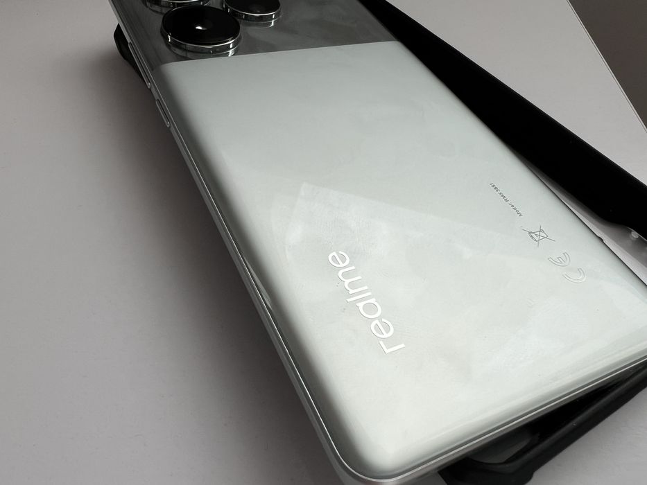 Realme GT 6 EU стан нового