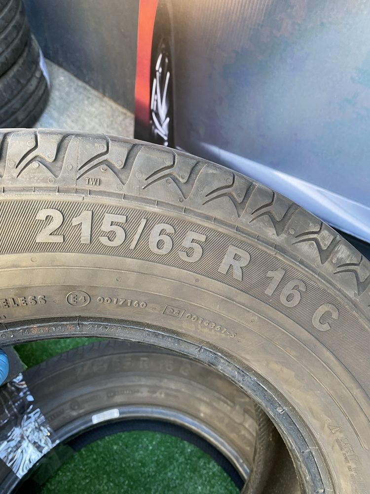 215/65 R16C Semperit Van-Life комплект шин летних.