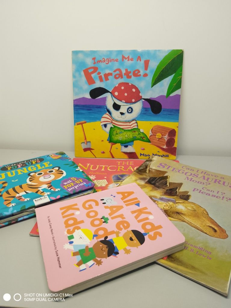 Книжечки для дітей на англійській мові