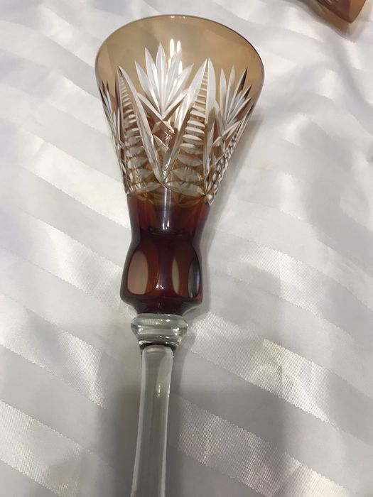 Бокалы для вина цветное стекло