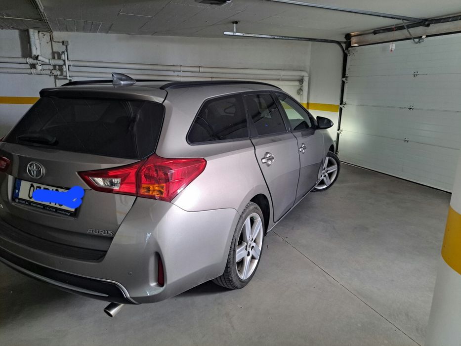 Carrinha toyota auris