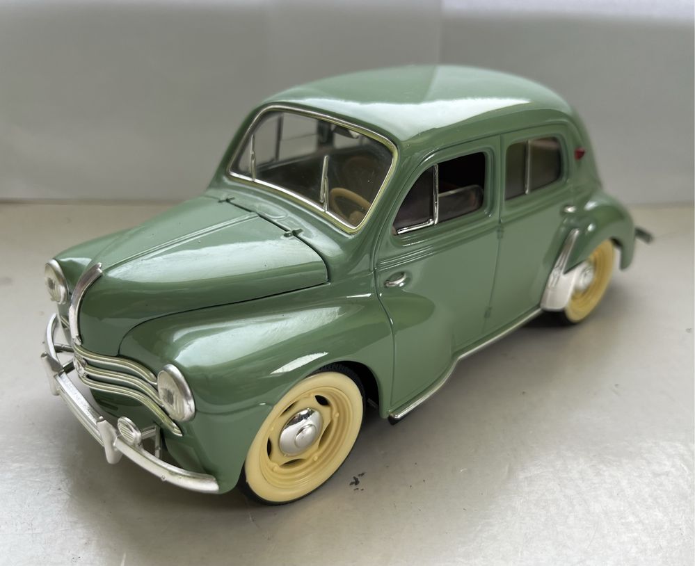 Model samochodu w skali 1:18 1:17 Renault 4 CV Solido