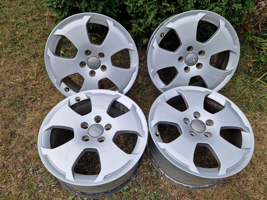 AluFelgi R17 5x112 Audi A3 8P sline Proste bez opon