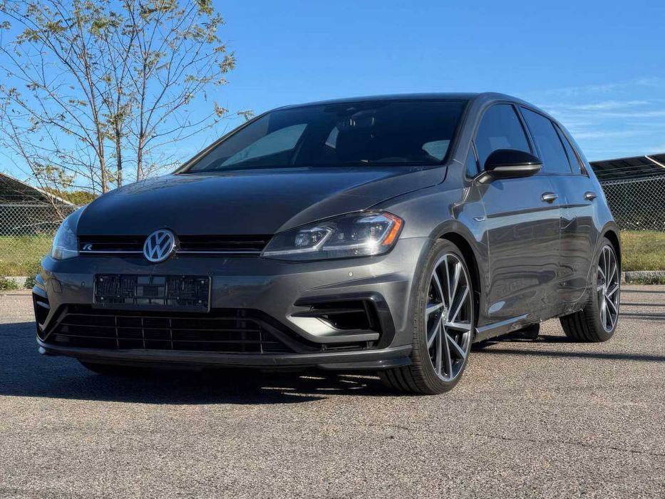 Volkswagen Golf R 4Motion      2019