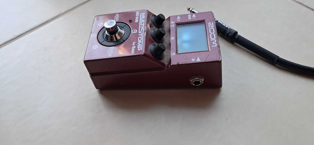 Pedal de efeitos  Zoom MS 60B Baixo