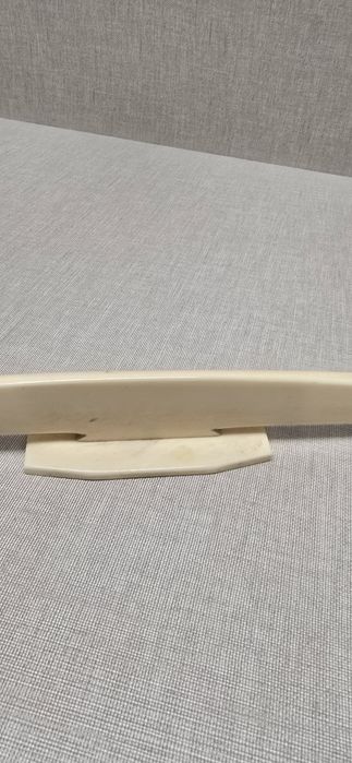 Bonito castiçal em material nobre