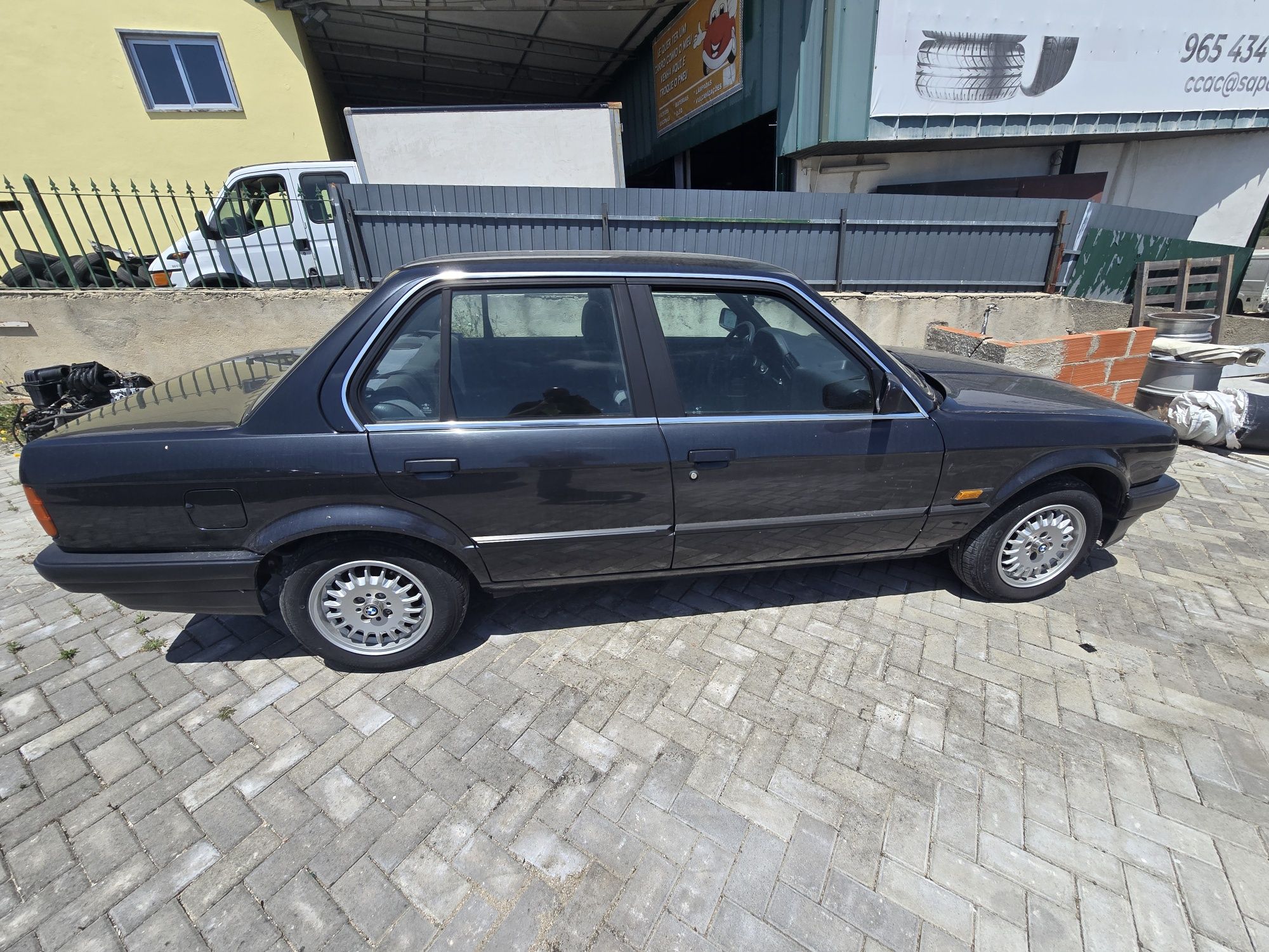 BMW E30-316 Clássico