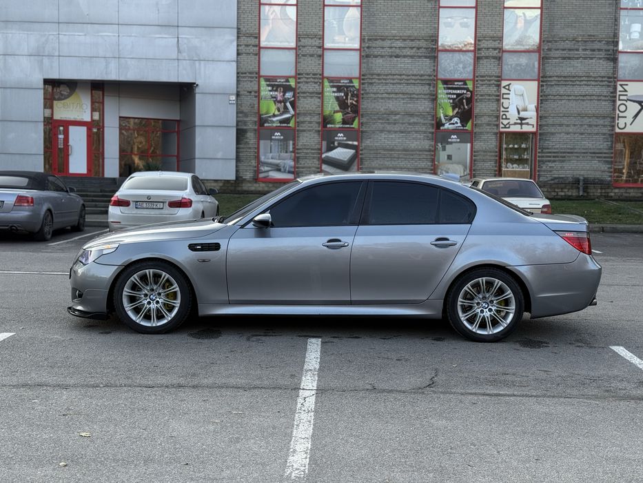 BMW E60 3.0 Бензин 2005 г