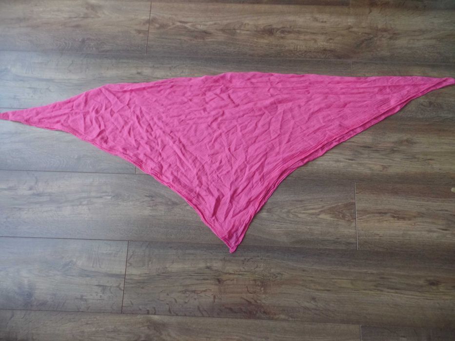 Duża różowa apaszka chustka chusta na szyję dziewczęca