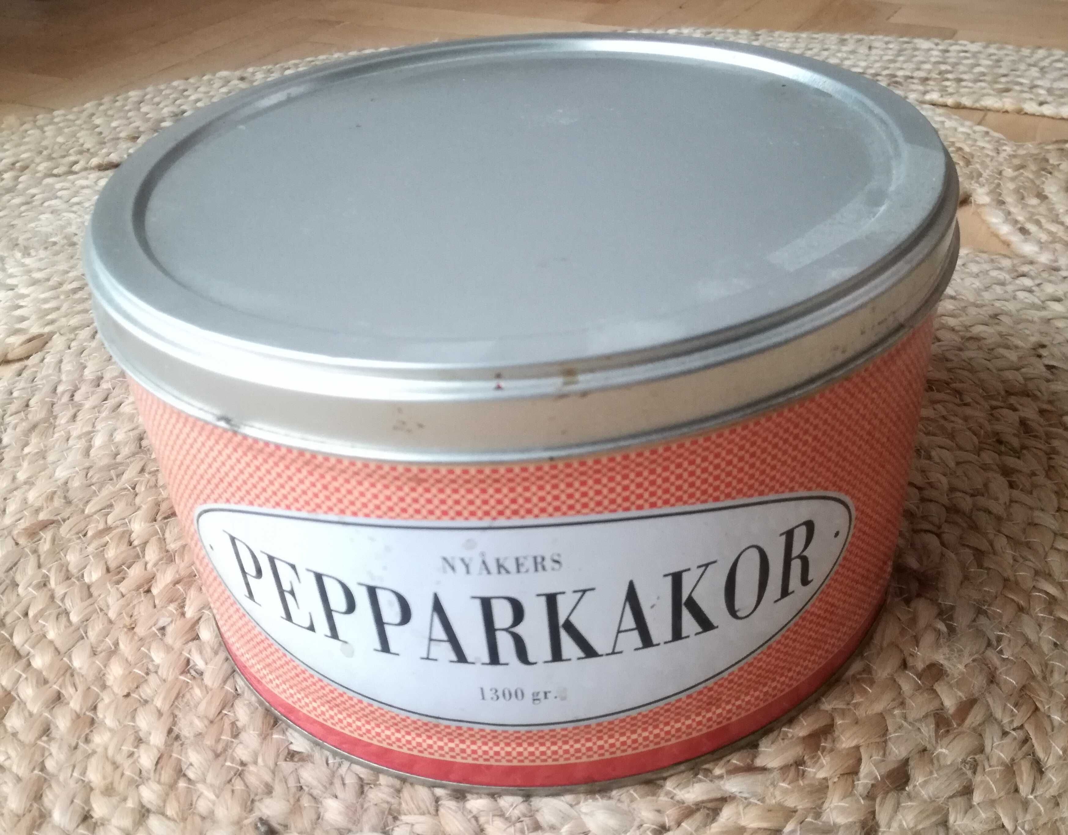 Pepparkakor Szwedzka Puszka na Pierniczki Nyakers 1300 gr ze Szwecji