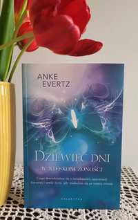 Dziewięć dni w nieskończoności Anke Evertz