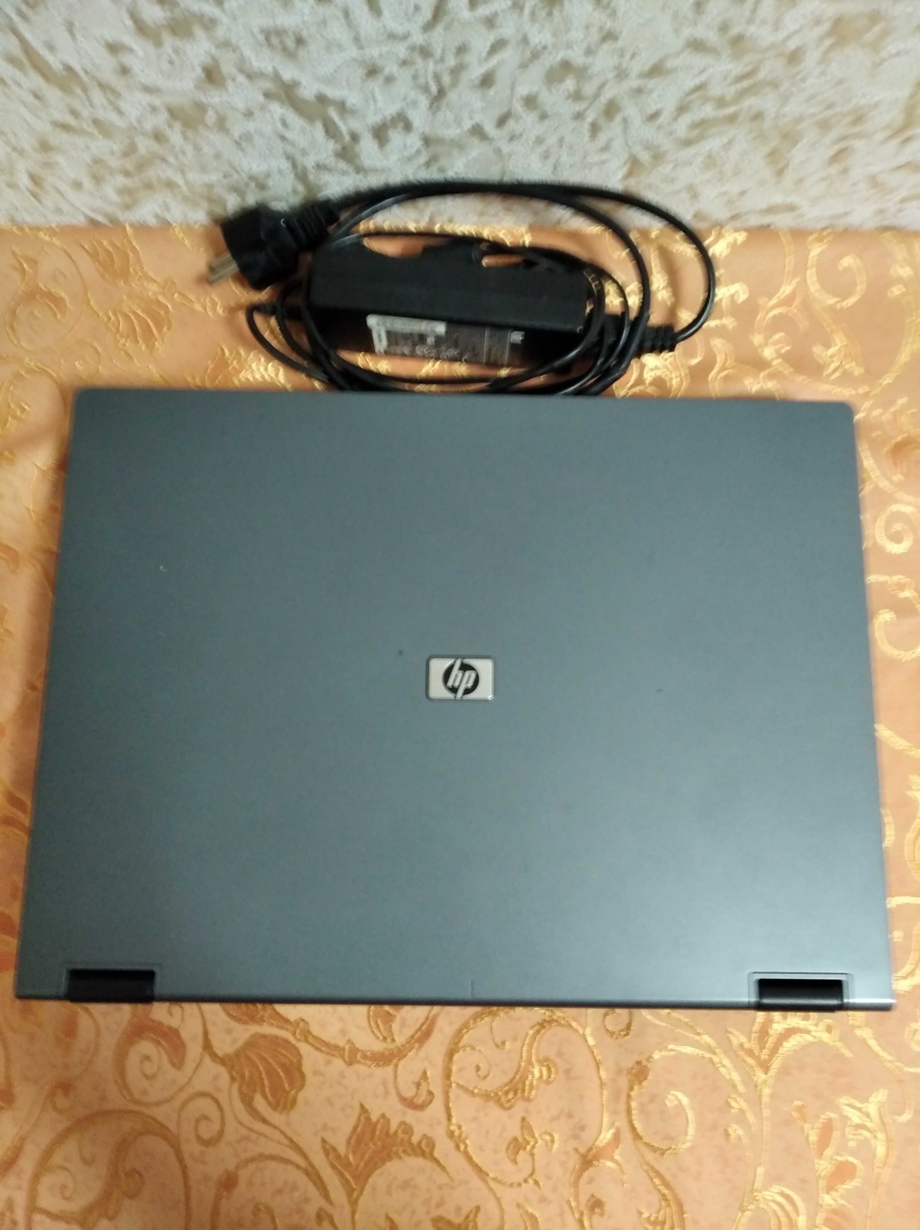 Продам рабочий ноутбук  HP Compad 6710g