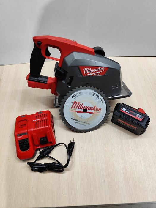 Milwaukee M18 FMCS66  2982-20 безщіткова потужна пила по металу Мілвок