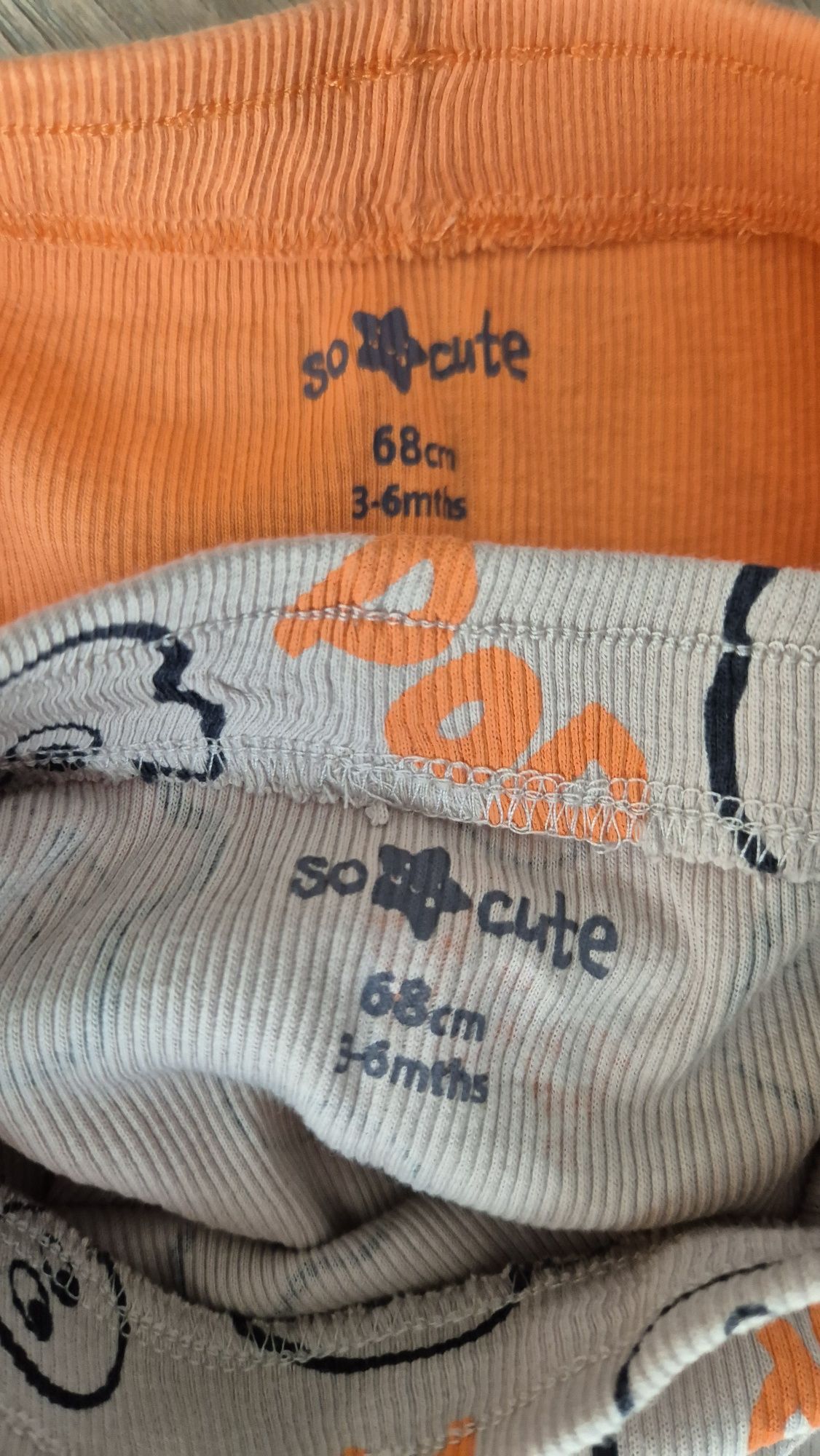 Spodnie prążkowane rozm. 68