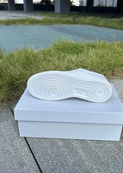 Tênis Nike branco, tamanho 39