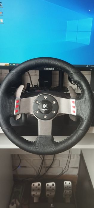 Kierownica Logitech G27