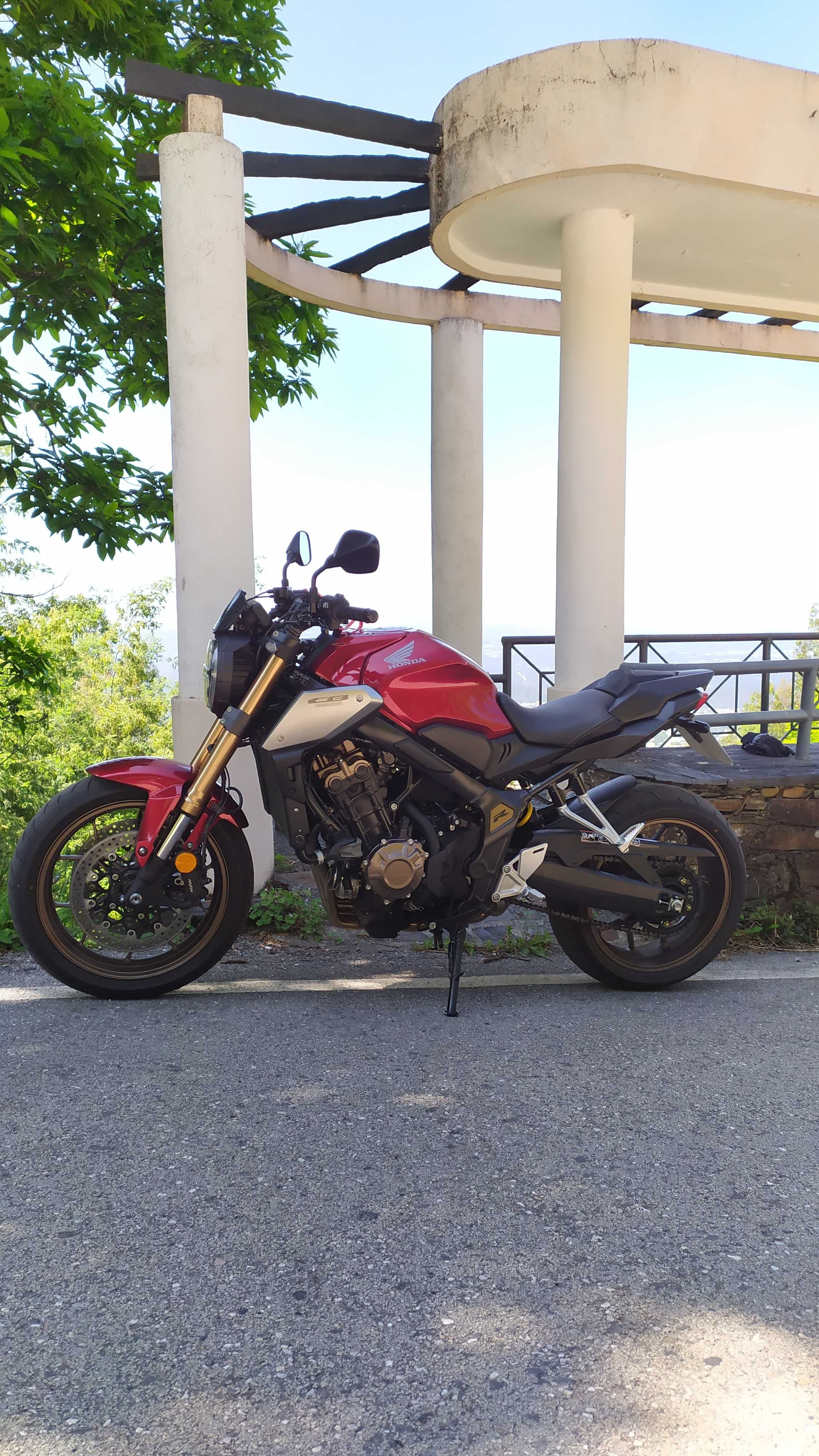Honda CB650R (35KW livrete)