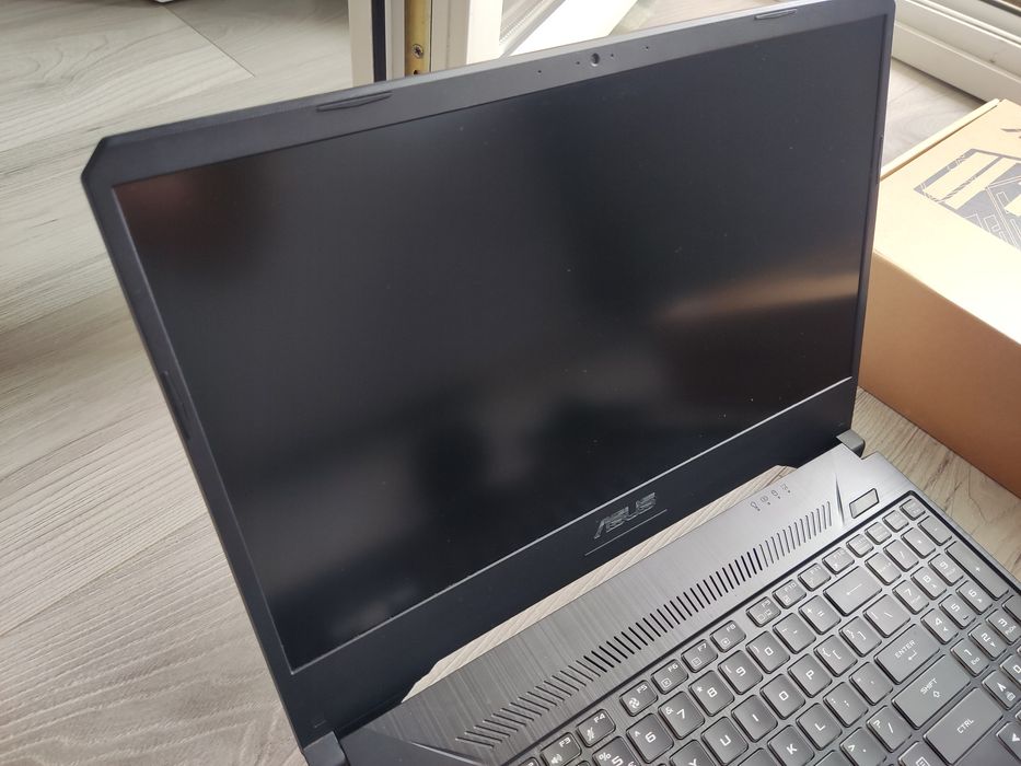 Laptop Asus TUF Gaming FX505DT Ryzen 5/8GB DDR4/GTX 1650/512GB SSD