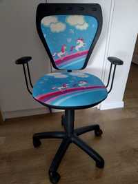 Krzesło obrotowe z motywem jednorożca