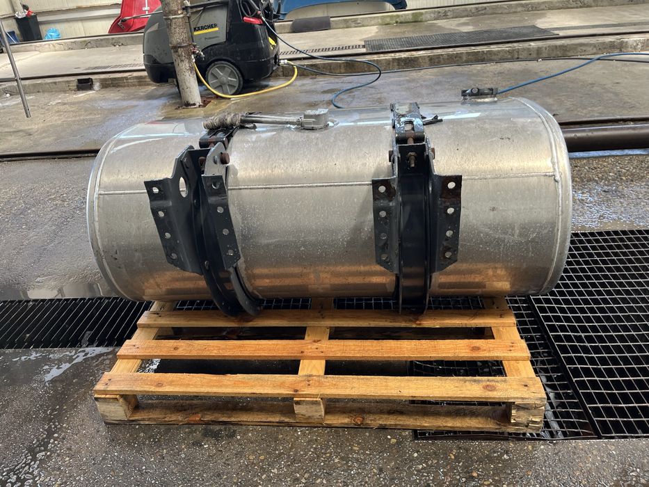 Zbiornik Paliwa Bak Aluminiowy Mega 130x67x55 Renault Volvo Mercedes