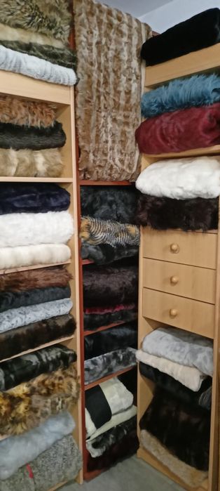 Kawałki futer tworzywo sztuczne