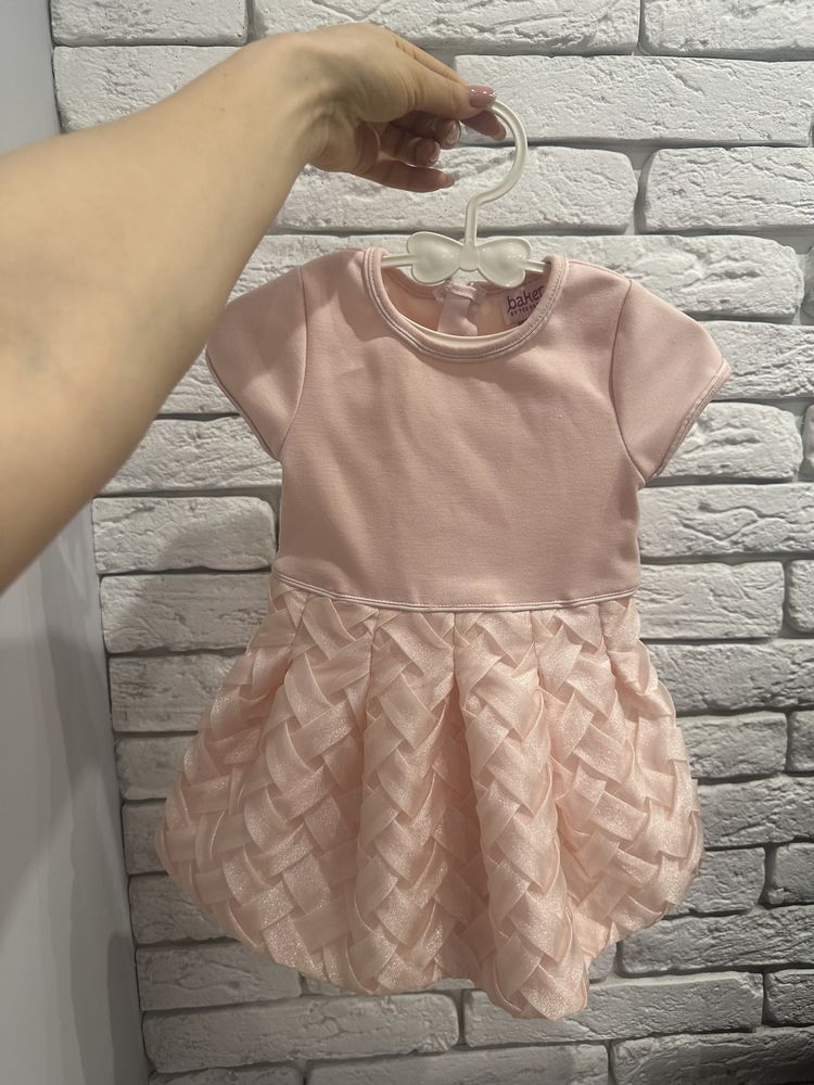 Нарядное детское платье 68-74