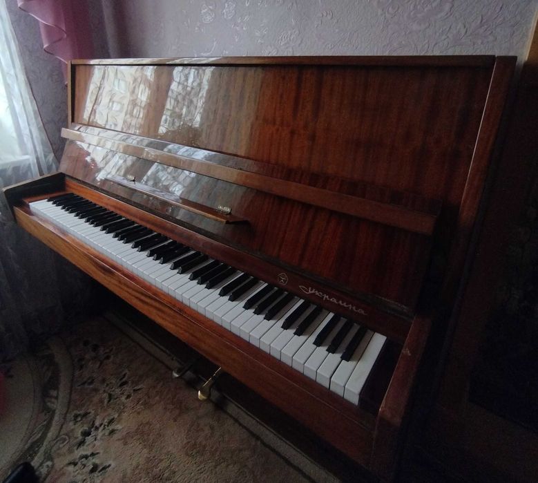 фортепіано «Україна»